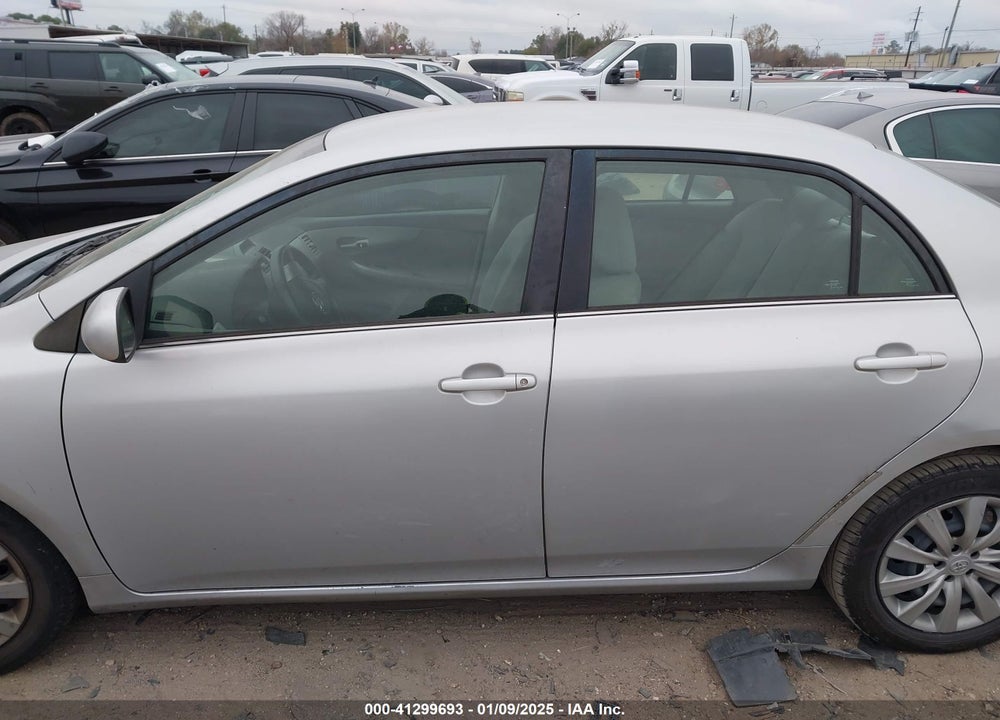 2013 TOYOTA COROLLA LE VIN: 2T1BU4EE6DC021651