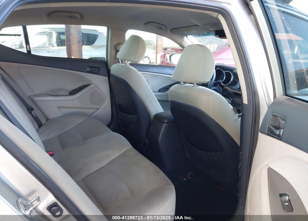 2015 KIA OPTIMA VIN: KNAGM4A79F5531065