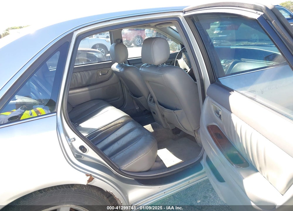 2000 TOYOTA AVALON XLS VIN: 4T1BF28B2YU112498