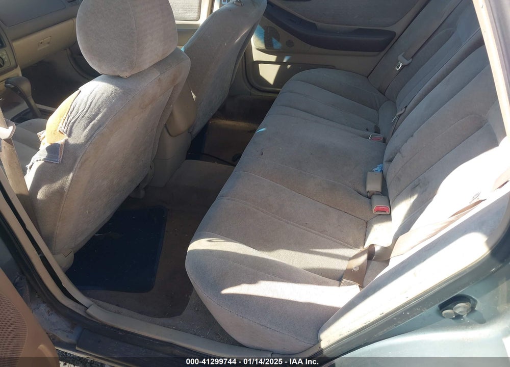 1999 TOYOTA AVALON XL VIN: 4T1BF18B8XU348257