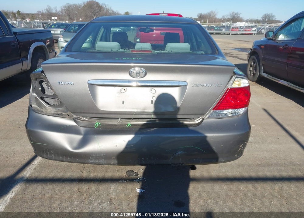 2005 TOYOTA CAMRY XLE VIN: 4T1BE32K45U974540