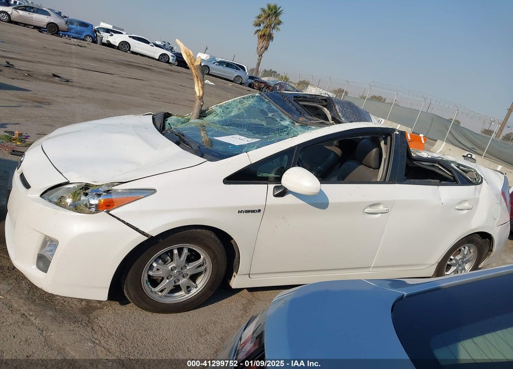 2011 TOYOTA PRIUS VIN: JTDKN3DUXB5349438