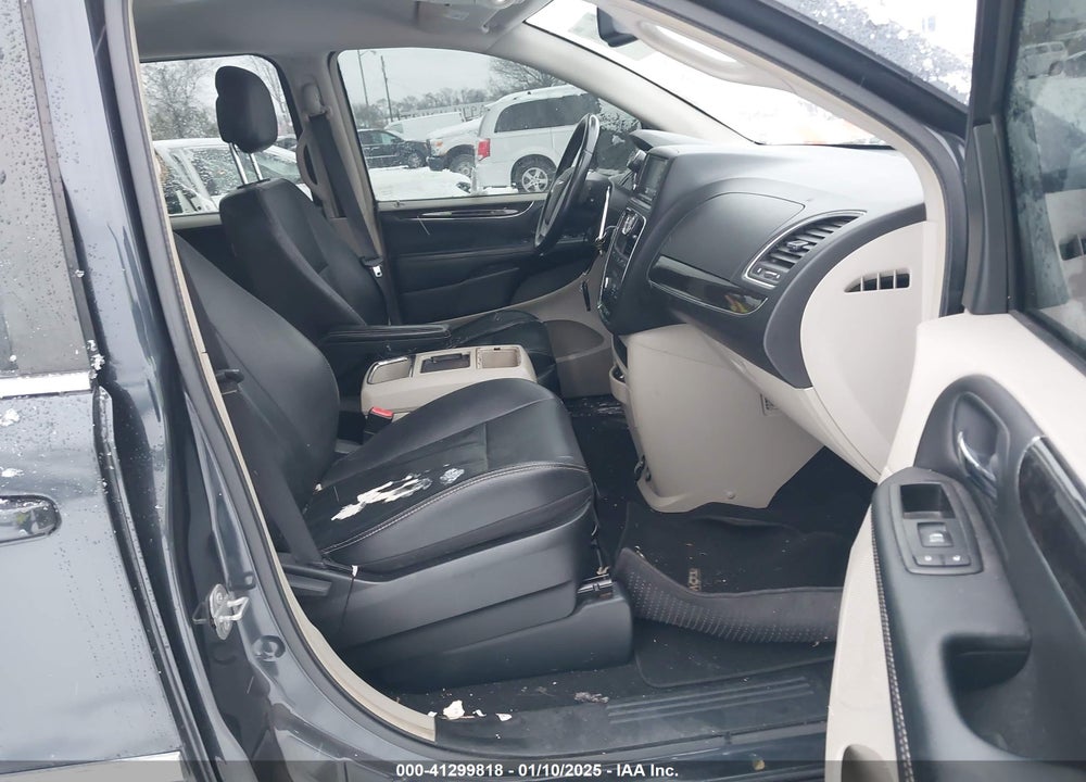 2014 CHRYSLER TOWN & COUNTRY TOURING VIN: 2C4RC1BG3ER387171