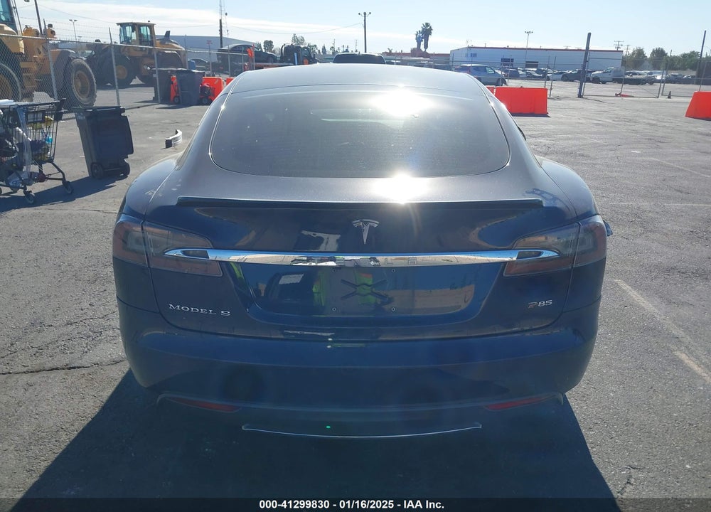 2013 TESLA MODEL S VIN: 5YJSA1DP9DFP04627