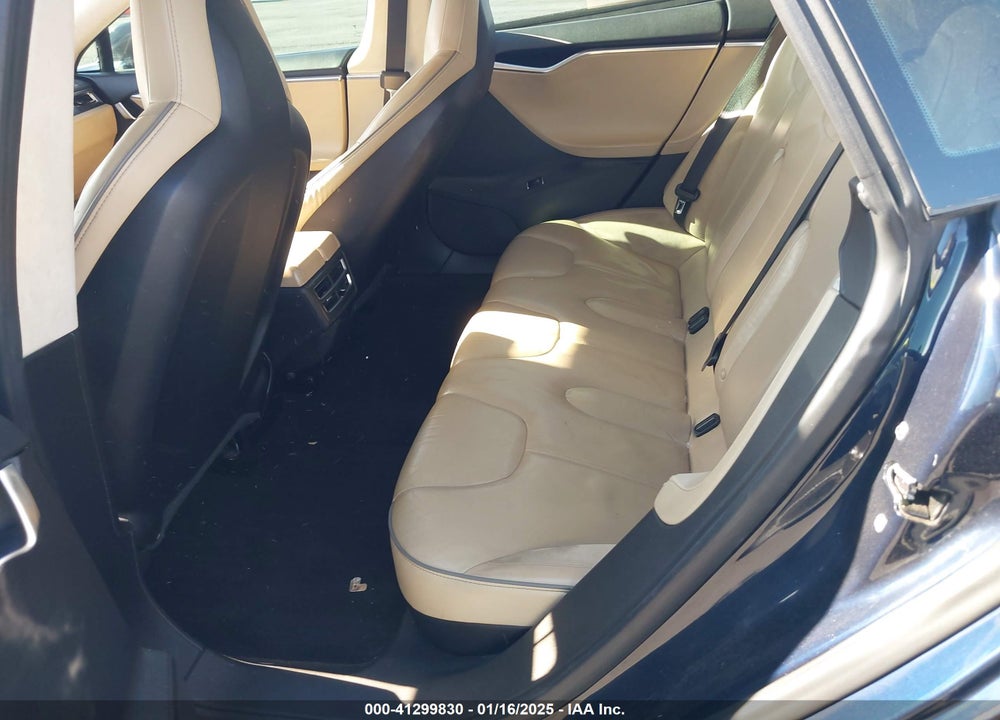 2013 TESLA MODEL S VIN: 5YJSA1DP9DFP04627
