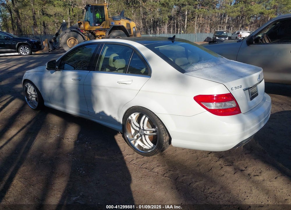 2009 MERCEDES-BENZ C 300 LUXURY 4MATIC/SPORT 4MATIC VIN: WDDGF81X39R074406
