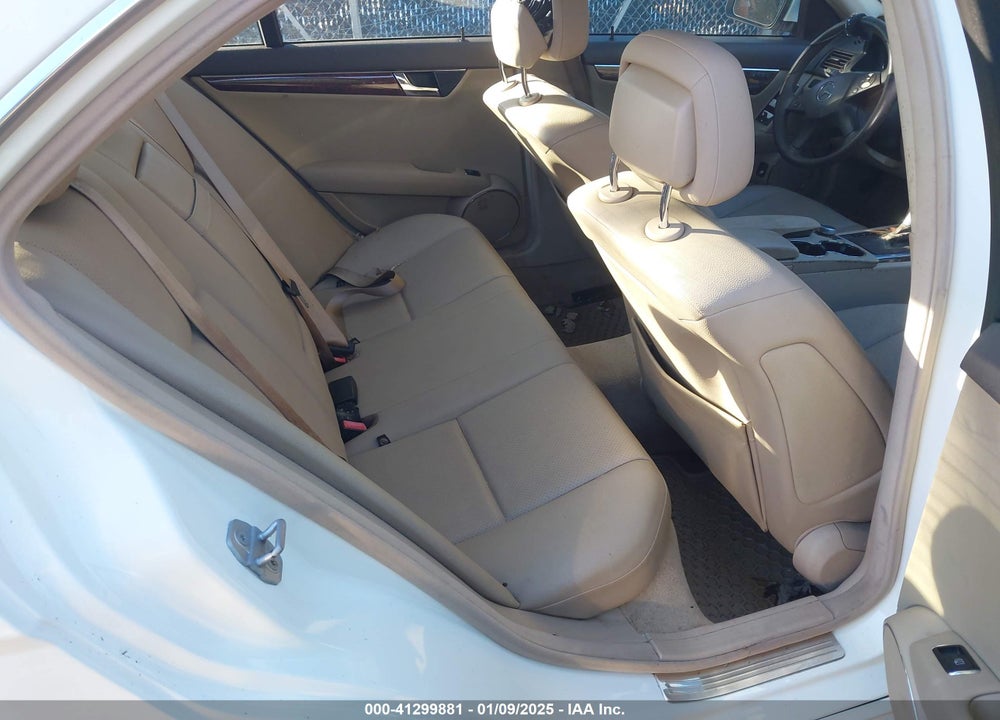 2009 MERCEDES-BENZ C 300 LUXURY 4MATIC/SPORT 4MATIC VIN: WDDGF81X39R074406