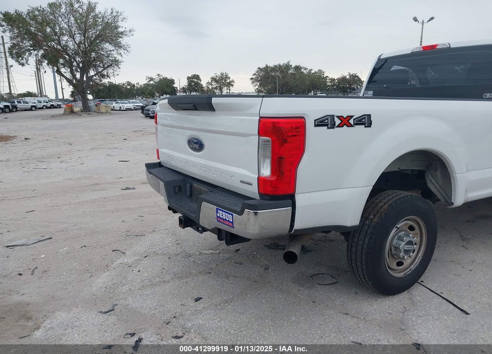 2017 FORD F-250 XL VIN: 1FTBF2B69HEE78971