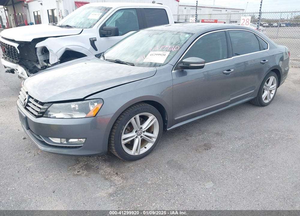 2014 VOLKSWAGEN PASSAT 2.0L TDI SE VIN: 1VWBN7A30EC001521