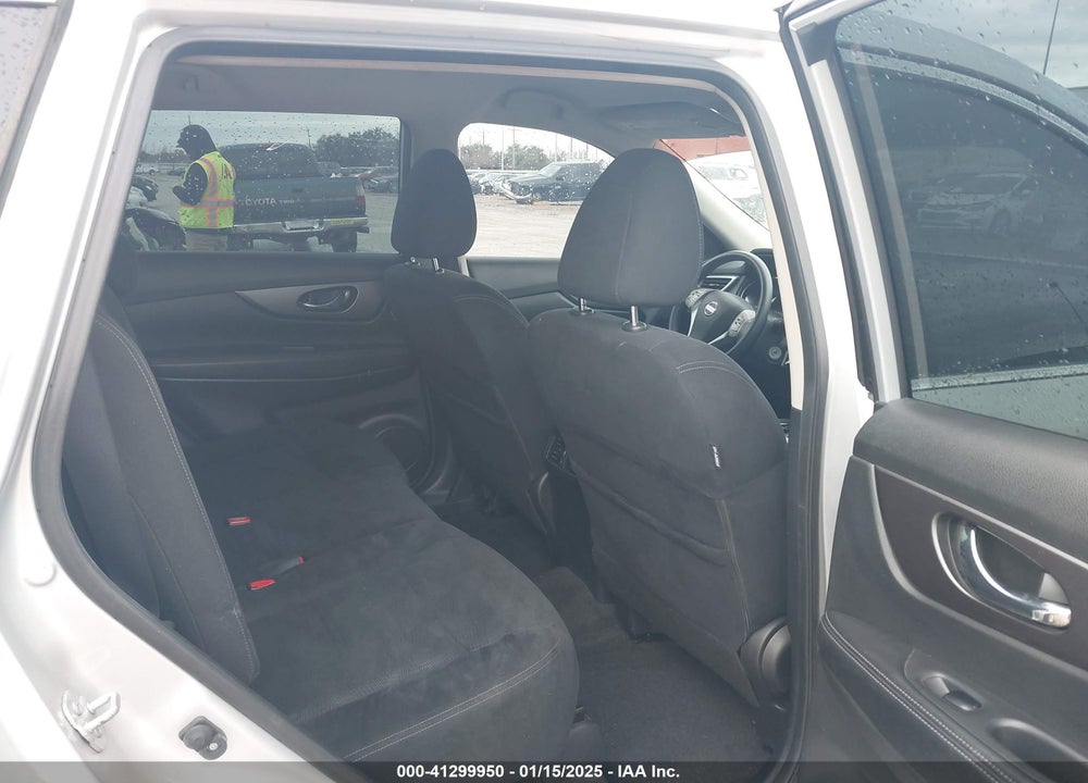 2016 NISSAN ROGUE S VIN: JN8AT2MT0GW024807