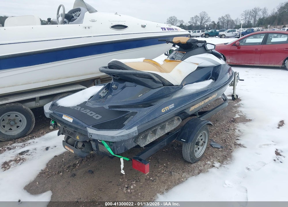 2012 SEADOO JETSKI VIN: YDU21681C111