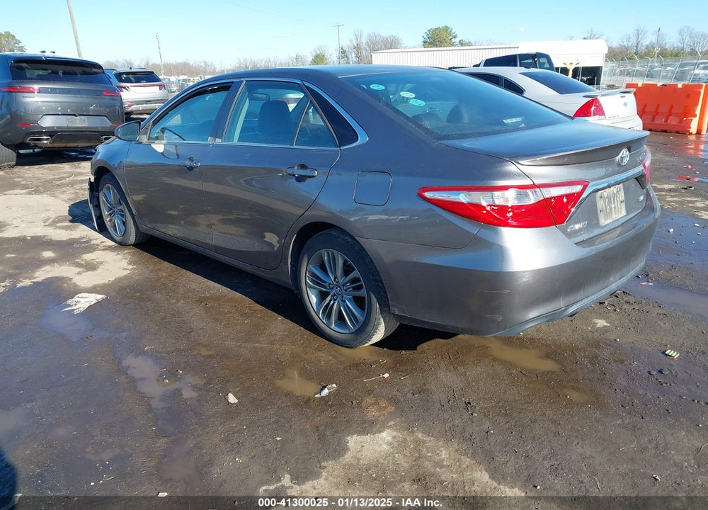 2017 TOYOTA CAMRY SE VIN: 4T1BF1FK7HU430520