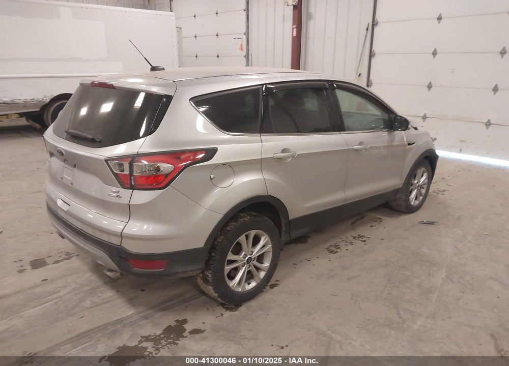 2017 FORD ESCAPE SE VIN: 1FMCU9GD9HUB10480