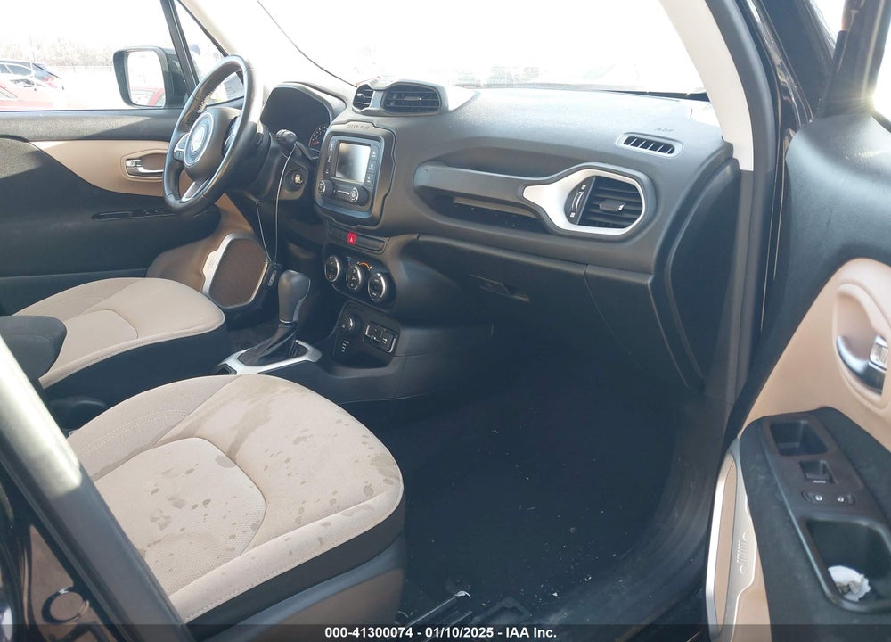 2015 JEEP RENEGADE VIN: ZACCJBBT4FPB35739