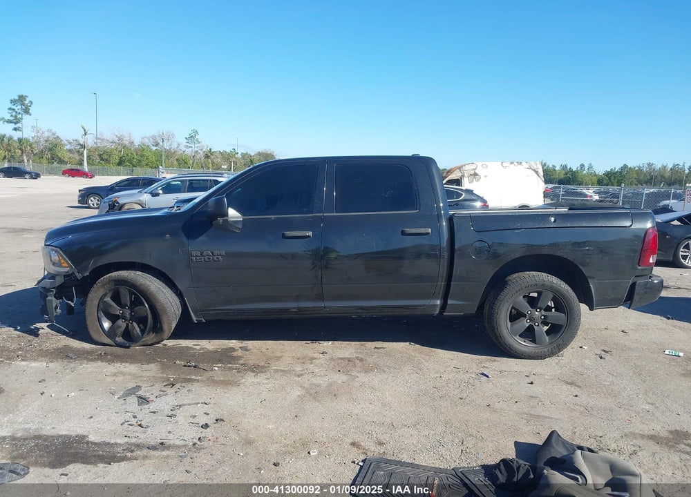 2015 RAM 1500 VIN: 1C6RR6KT3FS629182