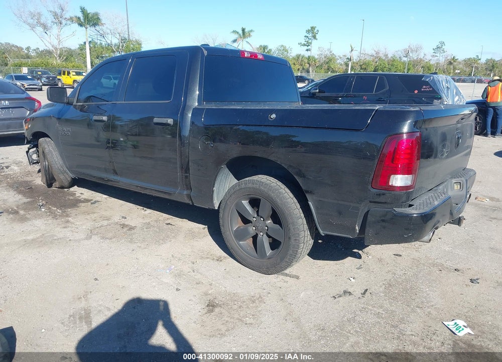 2015 RAM 1500 VIN: 1C6RR6KT3FS629182