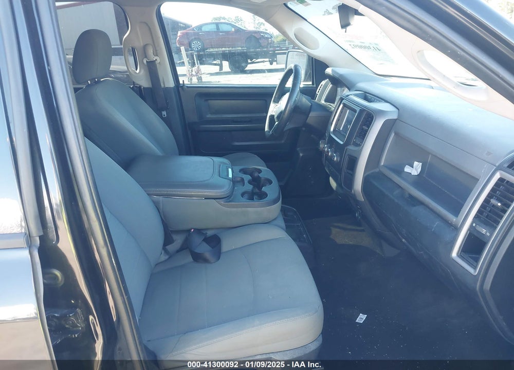 2015 RAM 1500 VIN: 1C6RR6KT3FS629182