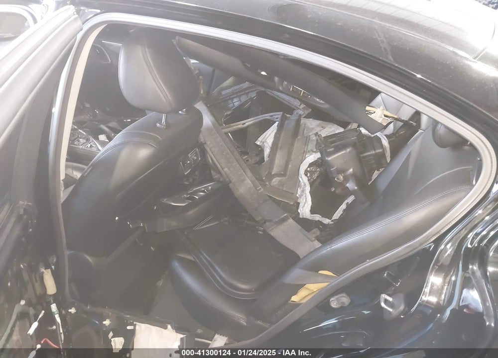 2014 INFINITI Q50 VIN: JN1BV7AR5EM693845