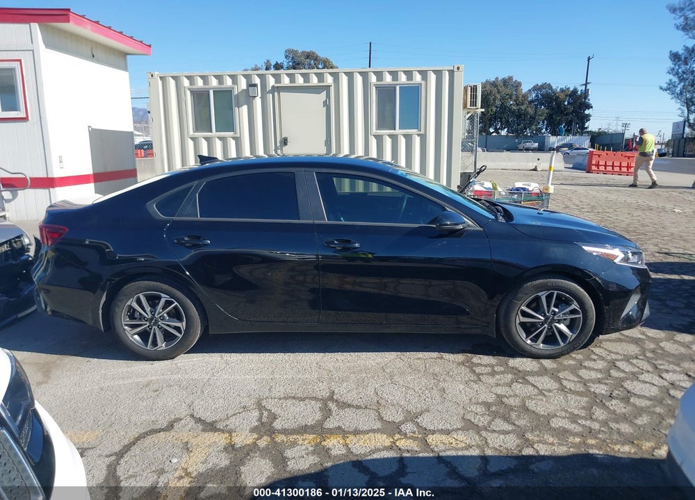 2023 KIA FORTE LXS VIN: 3KPF24AD2PE622744