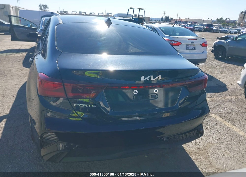 2023 KIA FORTE LXS VIN: 3KPF24AD2PE622744