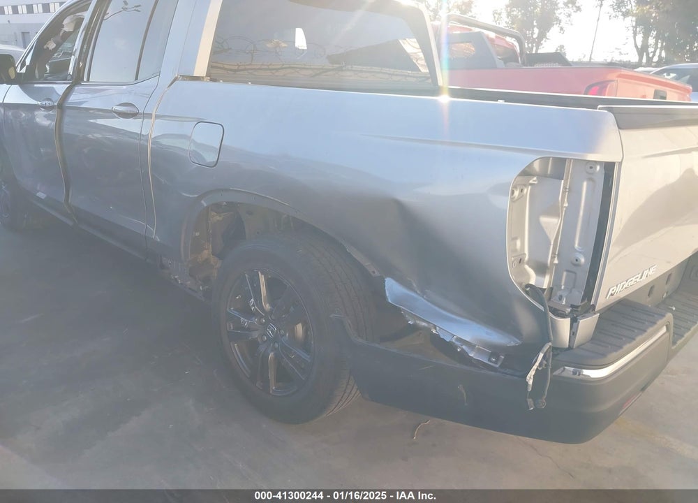 2018 HONDA RIDGELINE VIN: 5FPYK2F19JB000713