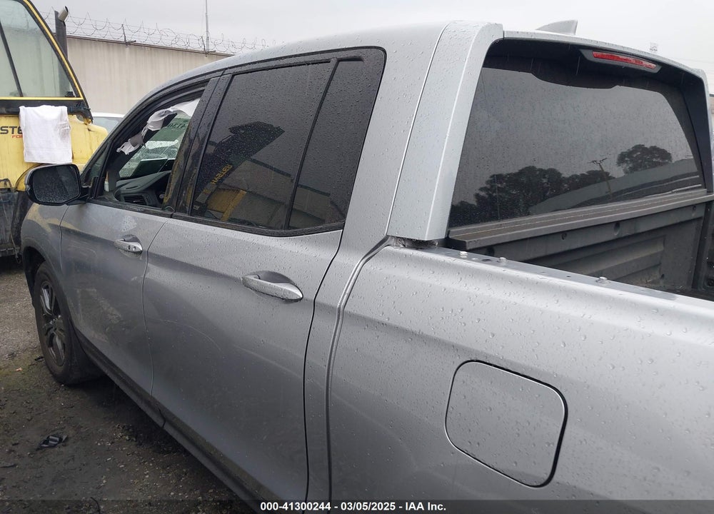2018 HONDA RIDGELINE VIN: 5FPYK2F19JB000713