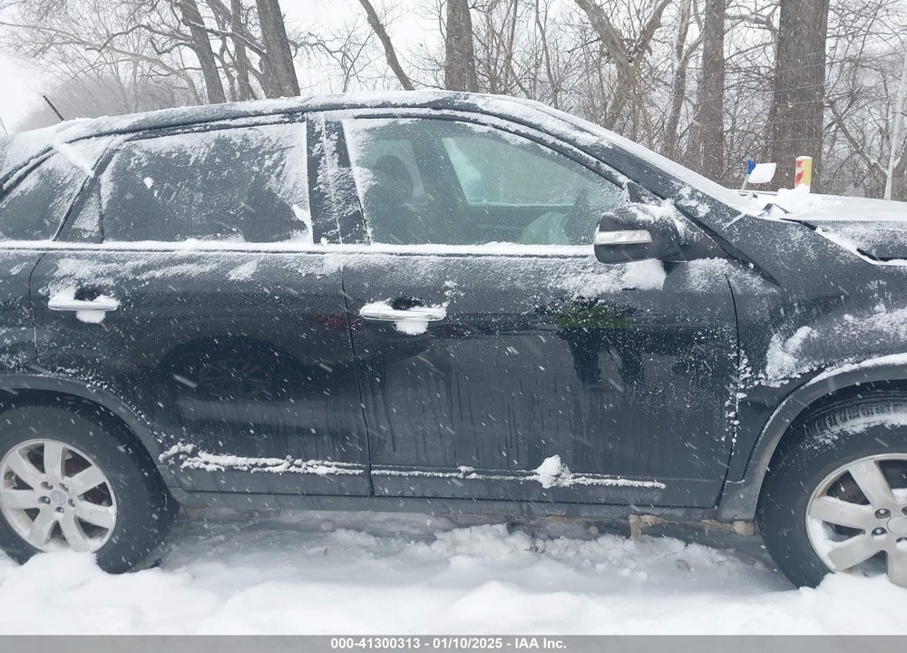 2013 KIA SORENTO VIN: 5XYKT3A11DG401159