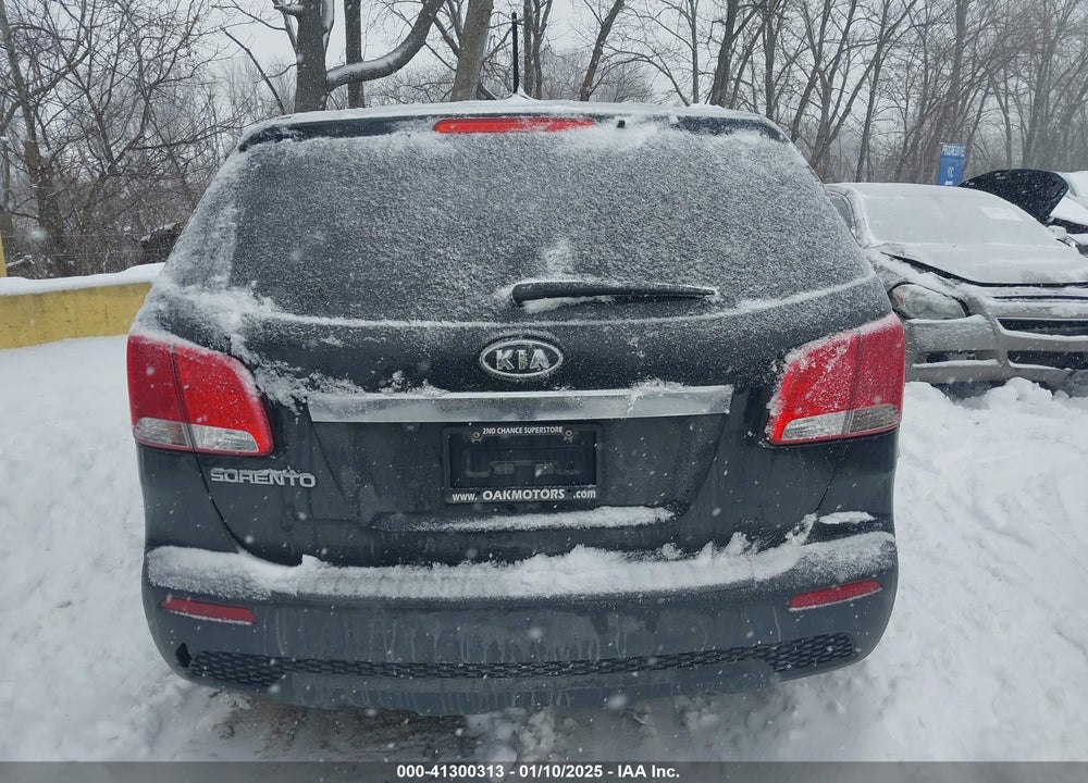 2013 KIA SORENTO VIN: 5XYKT3A11DG401159