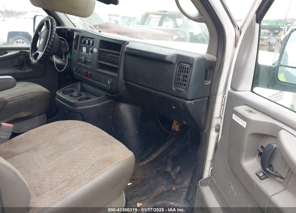 2011 CHEVROLET EXPRESS 2500 WORK VAN VIN: 1GCWGFBA4B1161348