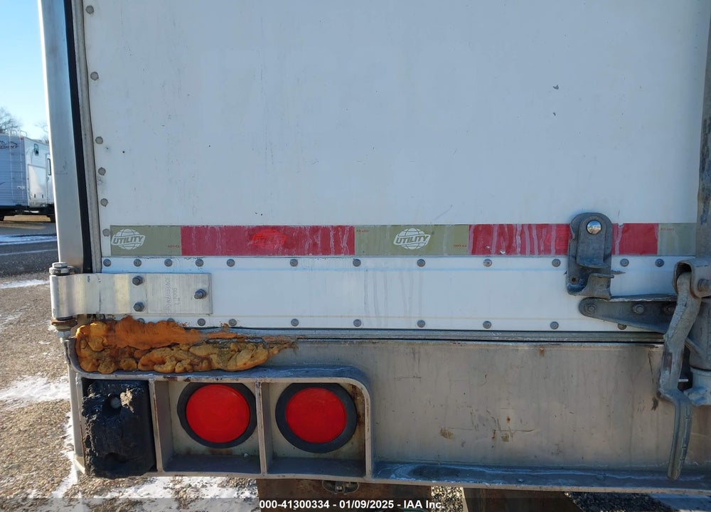 2010 UTILITY TRAILER MFG --- VIN: 1UYVS2535AU891915