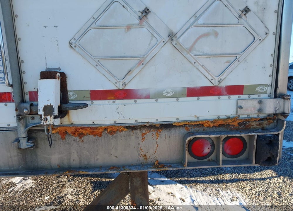 2010 UTILITY TRAILER MFG --- VIN: 1UYVS2535AU891915