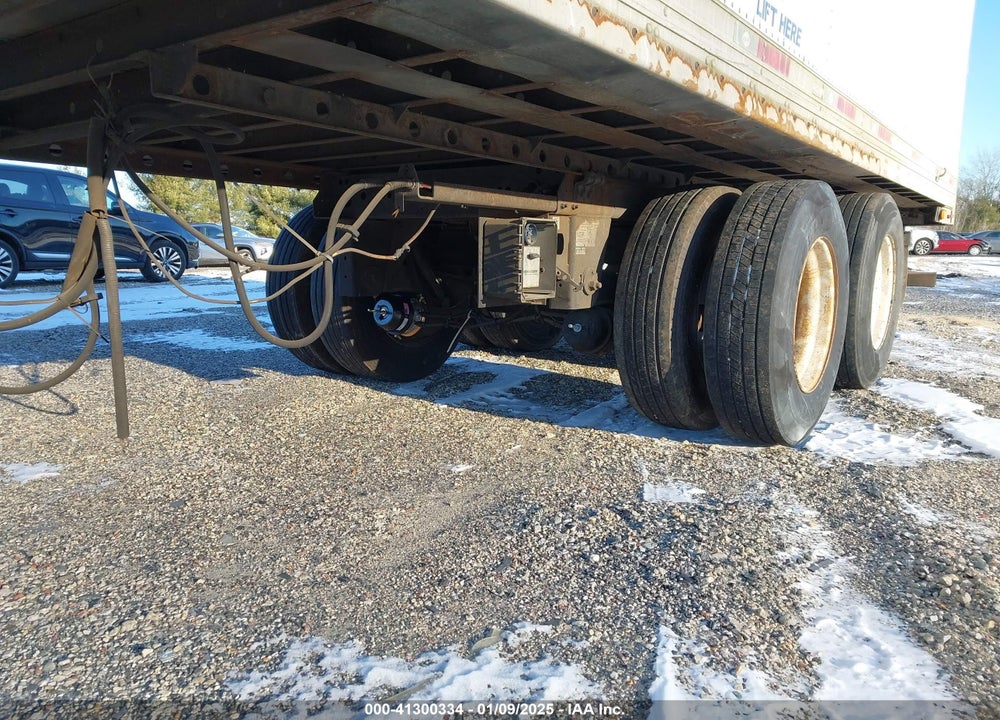 2010 UTILITY TRAILER MFG --- VIN: 1UYVS2535AU891915