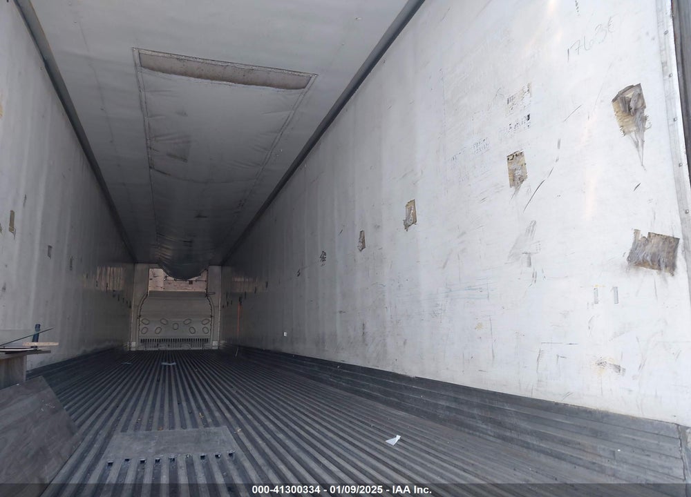 2010 UTILITY TRAILER MFG --- VIN: 1UYVS2535AU891915