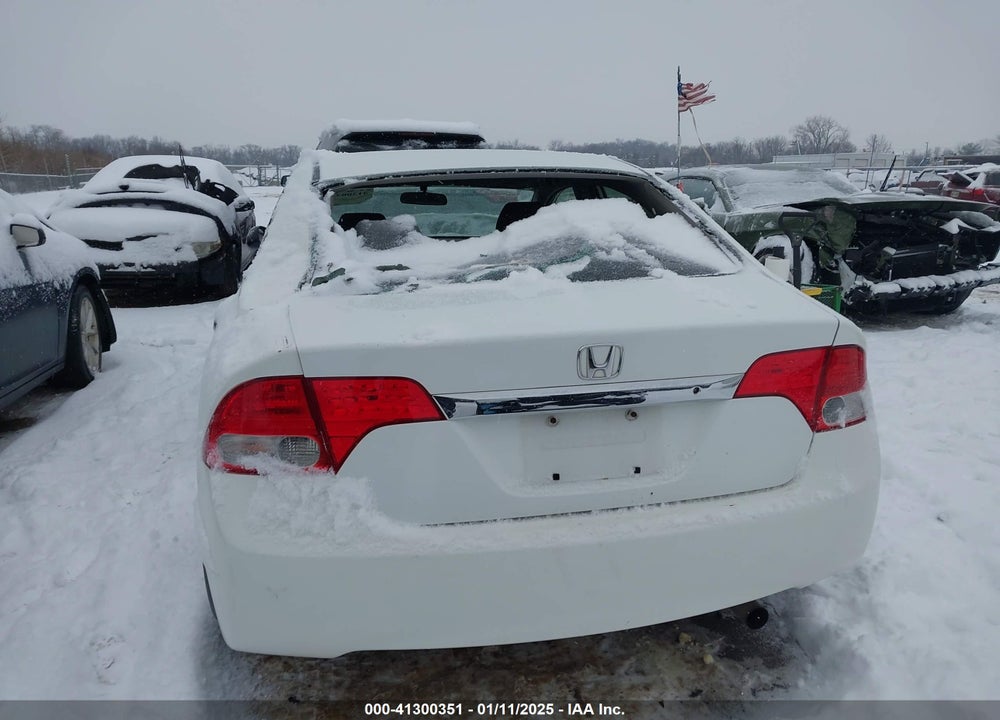 2009 HONDA CIVIC VIN: 1HGFA15329L014673
