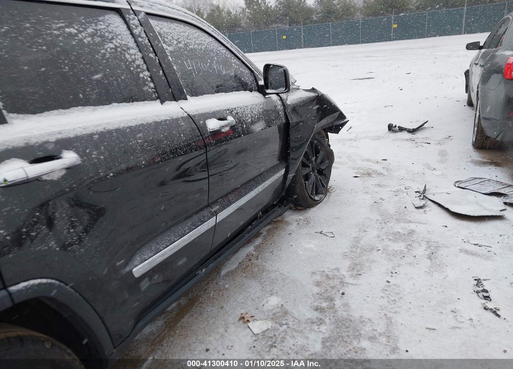2013 JEEP GRAND CHEROKEE VIN: 1C4RJFBT4DC567444