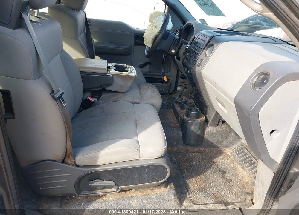 2005 FORD F-150 STX/XL/XLT VIN: 1FTRX14W05FB27858