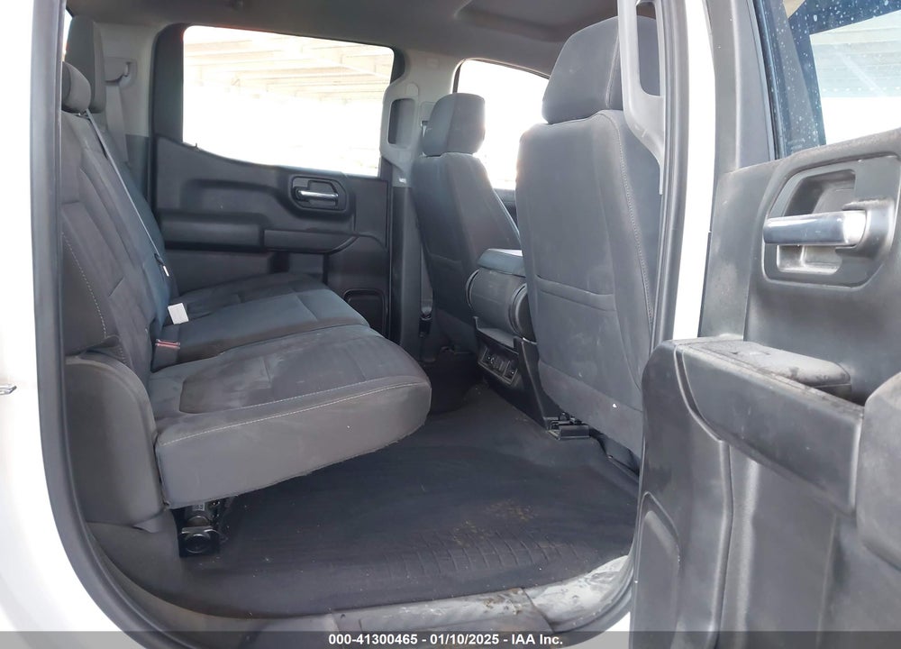2022 CHEVROLET SILVERADO 1500 LTD 4WD STANDARD BED LT VIN: 1GCUYDED0NZ115598