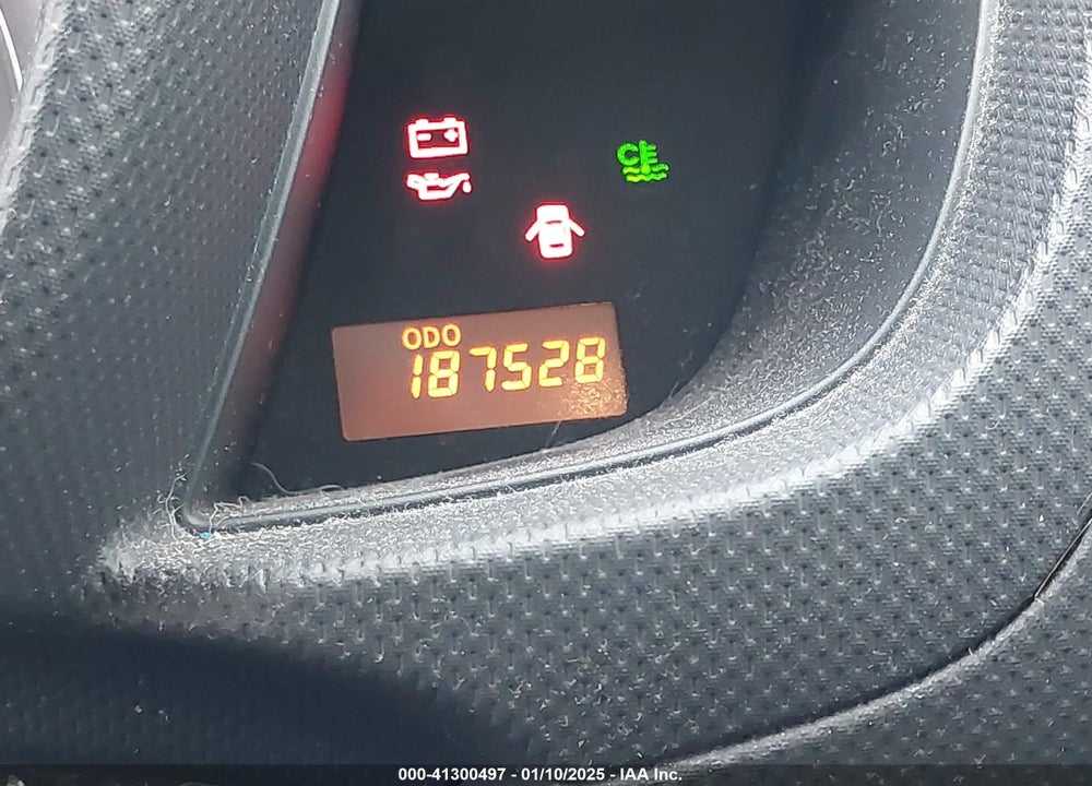 2008 SCION XD VIN: JTKKU104X8J021538
