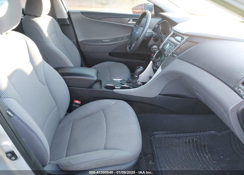 2011 HYUNDAI SONATA VIN: 5NPEB4ACXBH193912