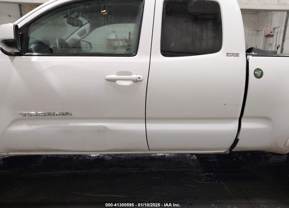 2017 TOYOTA TACOMA SR5 V6 VIN: 5TFRZ5CN3HX042392