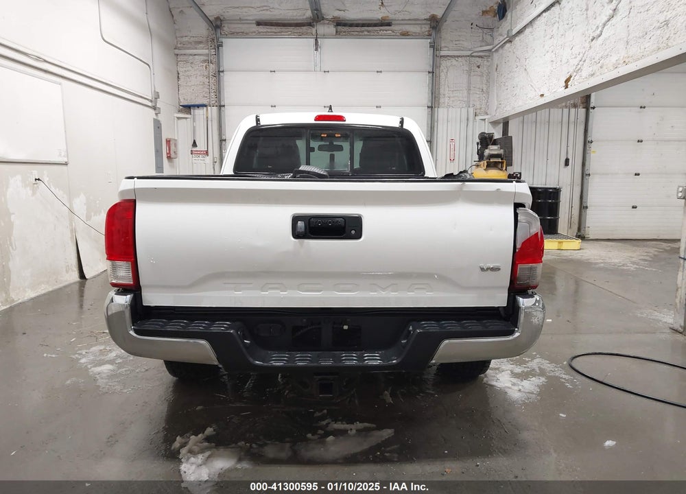 2017 TOYOTA TACOMA SR5 V6 VIN: 5TFRZ5CN3HX042392