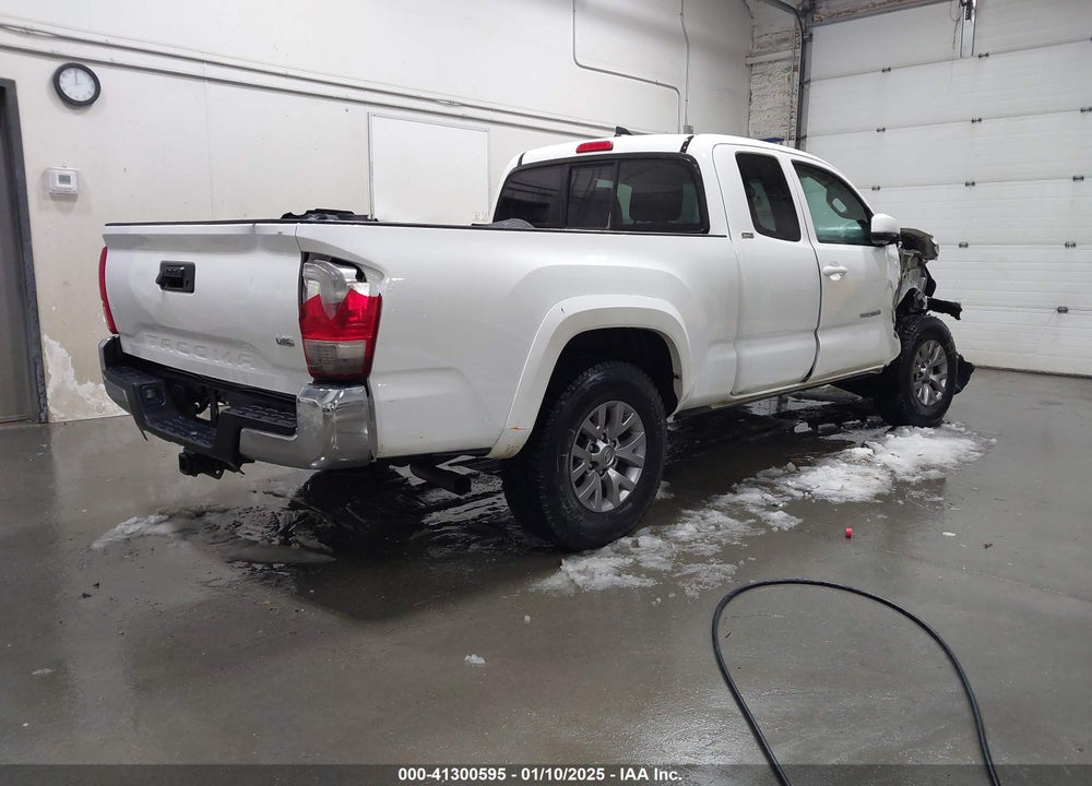 2017 TOYOTA TACOMA SR5 V6 VIN: 5TFRZ5CN3HX042392