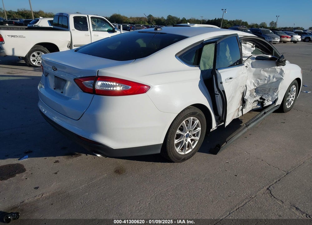 2016 FORD FUSION VIN: 1FA6P0G73G5111850