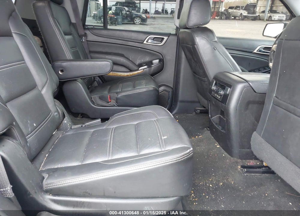 2017 GMC YUKON DENALI VIN: 1GKS1CKJ0HR153941