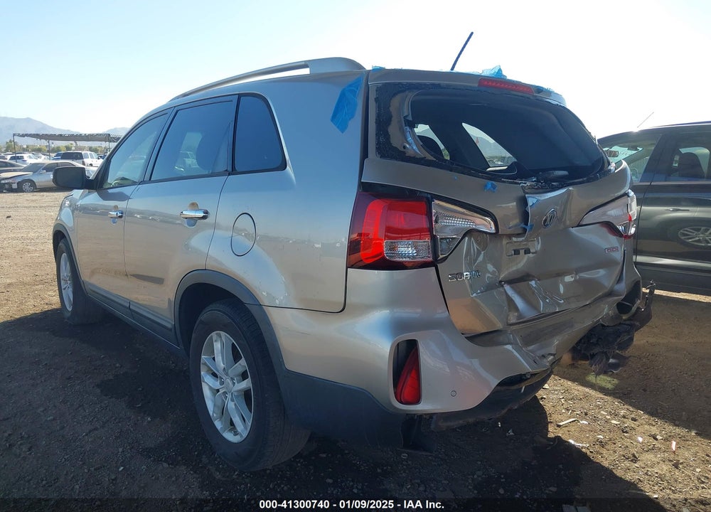 2014 KIA SORENTO LX VIN: 5XYKT3A63EG456189