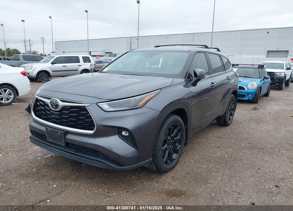 2023 TOYOTA HIGHLANDER LE VIN: 5TDKDRAH5PS509207