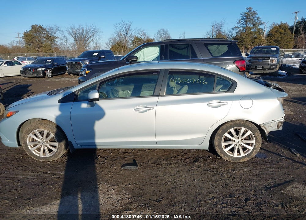 2012 HONDA CIVIC VIN: 2HGFB2F88CH525709