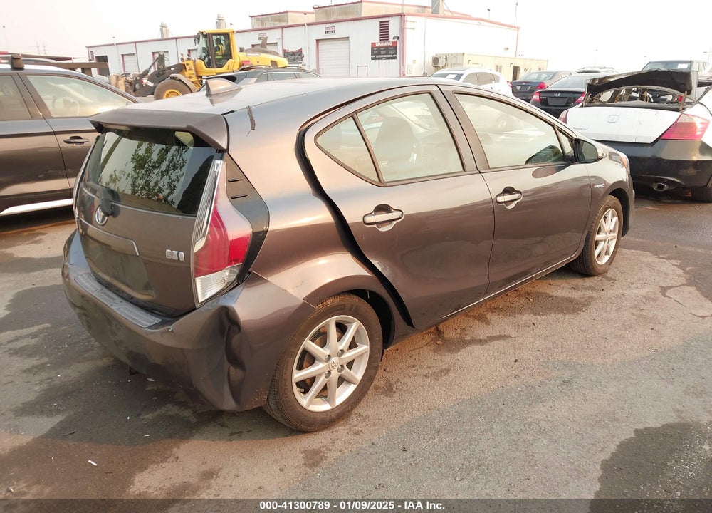 2015 TOYOTA PRIUS C THREE VIN: JTDKDTB38F1087008