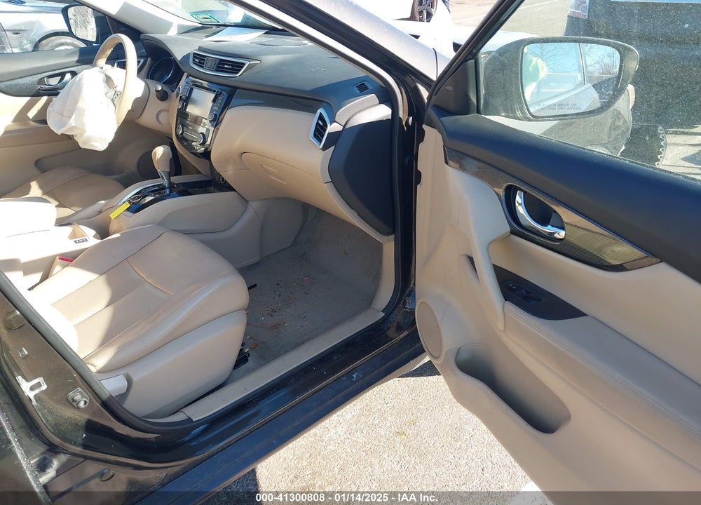 2014 NISSAN ROGUE SL VIN: 5N1AT2MV7EC817142
