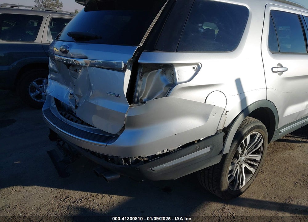 2018 FORD EXPLORER PLATINUM VIN: 1FM5K8HT4JGB45060